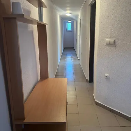 Pri Jazere Kralován