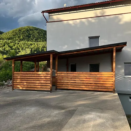 Apartman Pri Jazere *