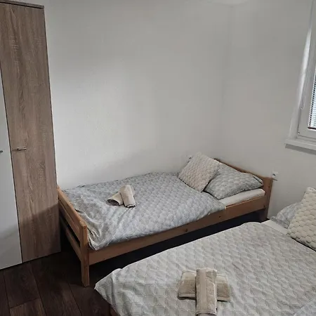 Pri Jazere Appartamento Kralovany